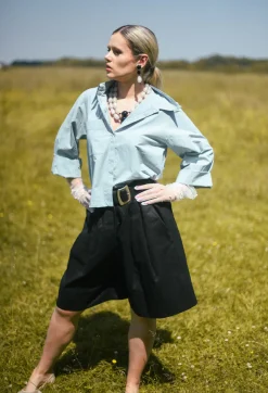 Les Filles d'Ailleurs Tops^Cropped Patch Pocket Shirt in Blue
