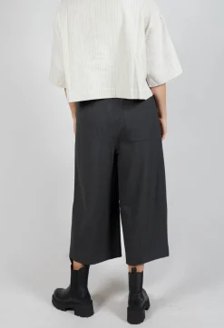 SOH Trousers^Cropped Pleated Trousers in Charcoal