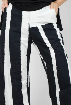 Rundholz Black Label Trousers^Cropped Pull On Trousers in Black Print
