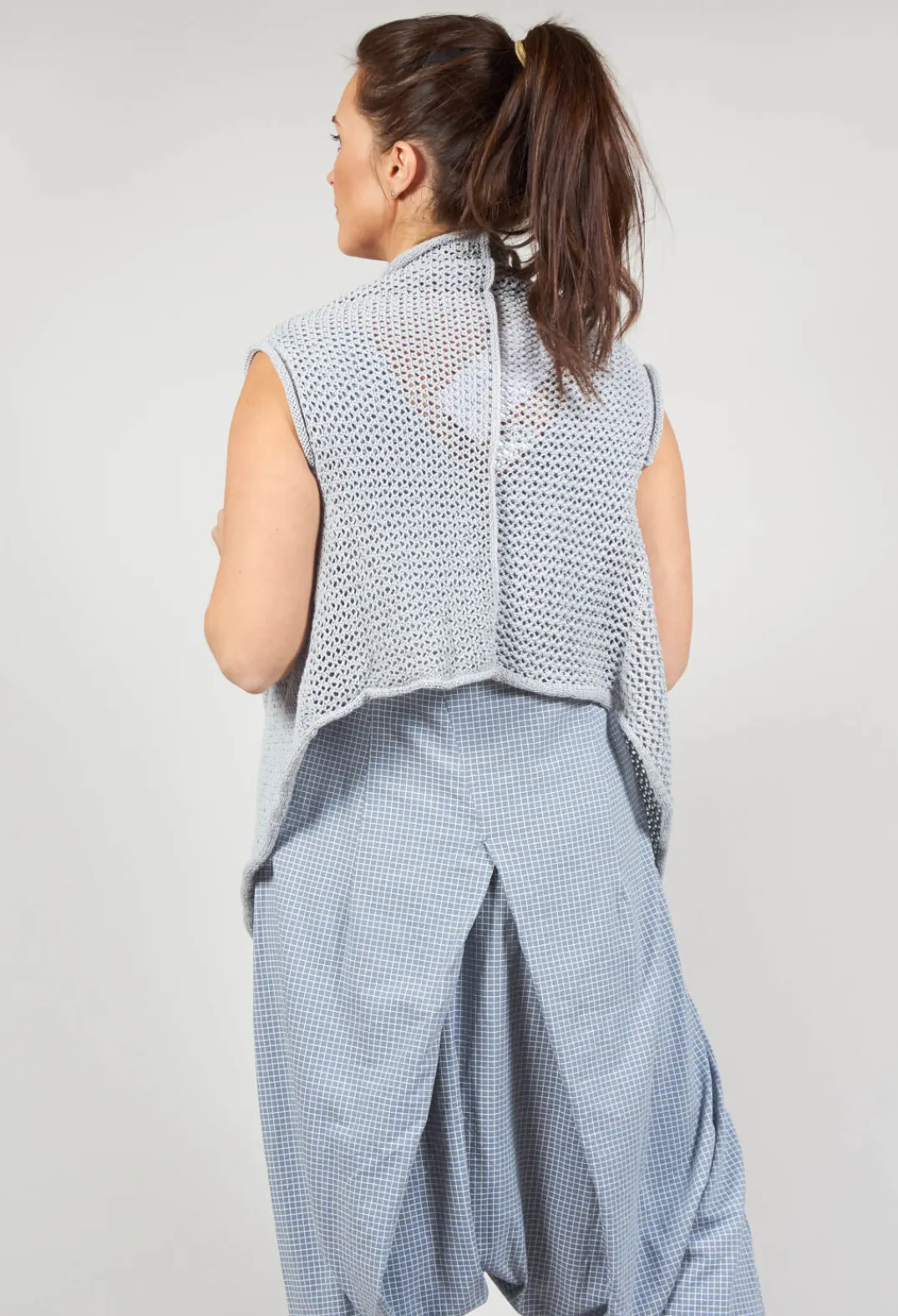 Rundholz Black Label Jumpers^Cropped Sleeveless Jumper in Ice