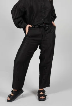 Sanctamuerte Trousers^Cropped Trousers in Lino Crush Nero