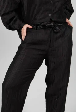 Sanctamuerte Trousers^Cropped Trousers in Lino Crush Nero