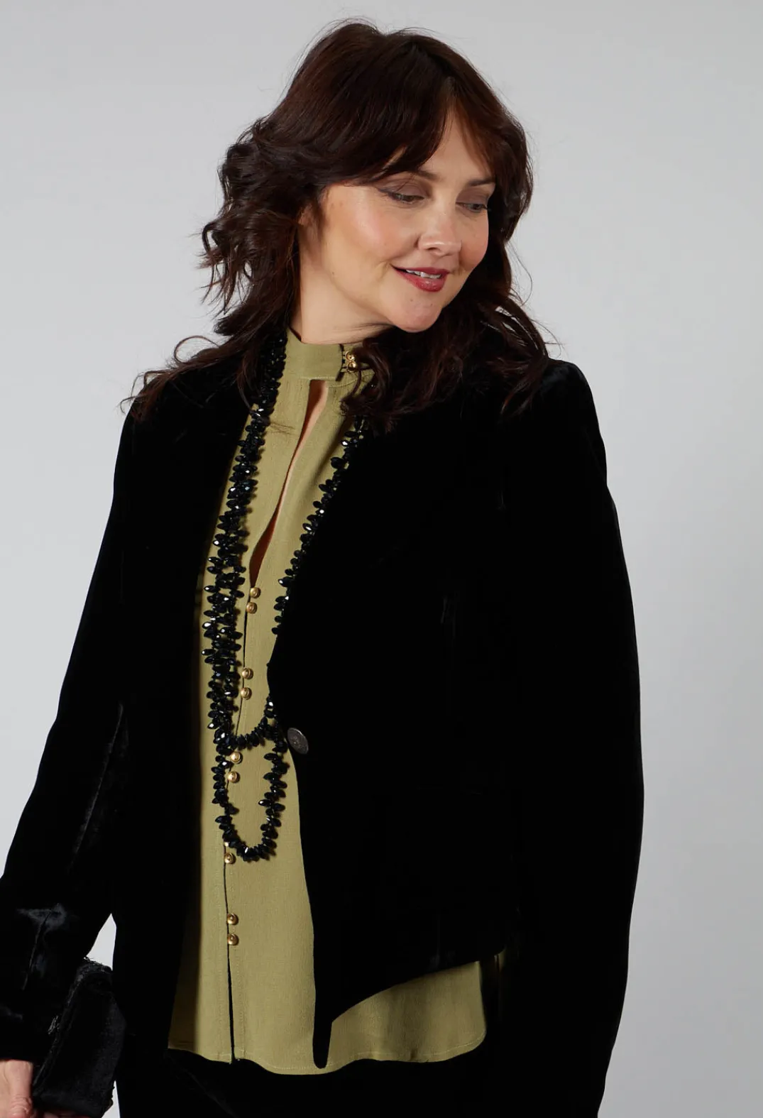 T.ba Jackets^Cropped Velvet Jacket in Black