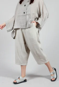 Moyuru Trousers^Cropped Wide Leg Trouser in Beige