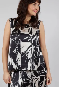 High Tops^Cue Sleeveless Top in Black Print