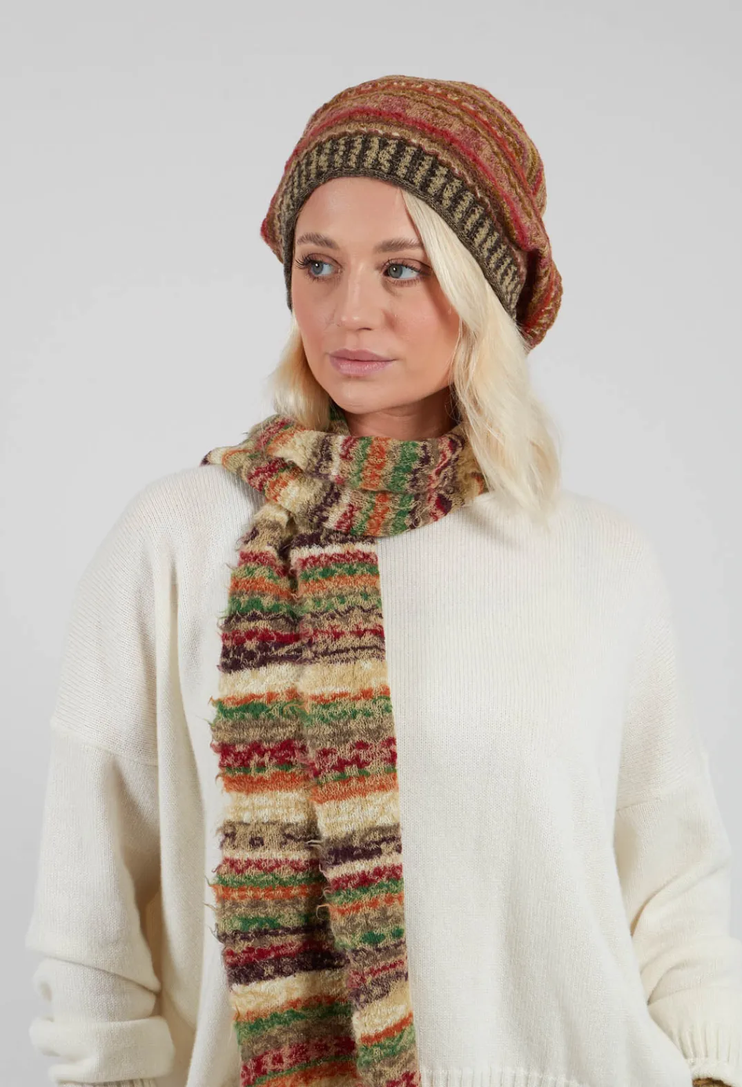 Butapana Hats^Decorative Wool Hat in Apricot