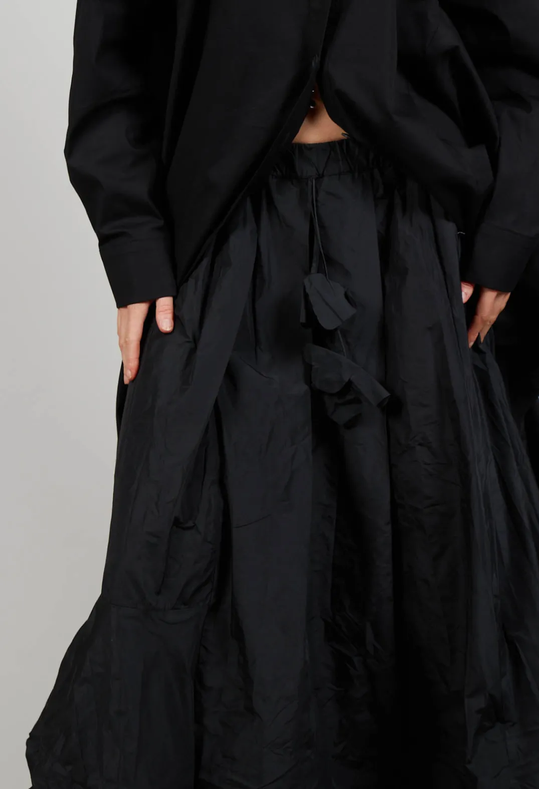 Bize Skirts^Dipped Hemline Skirt in Black