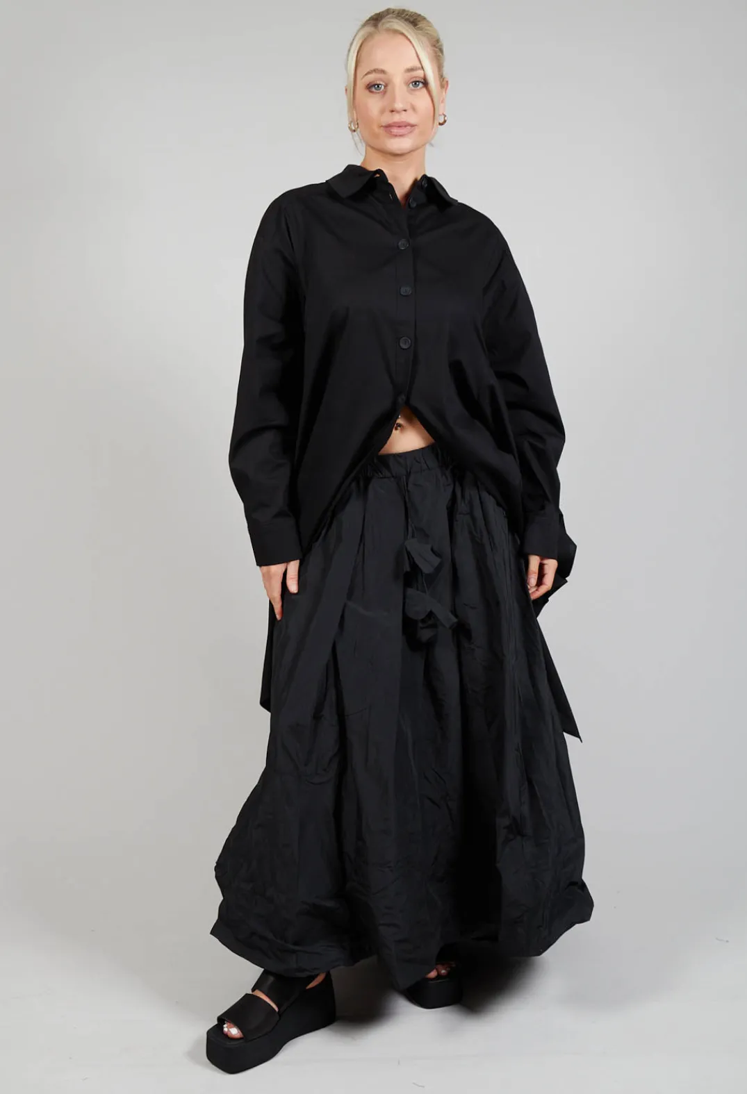 Bize Skirts^Dipped Hemline Skirt in Black