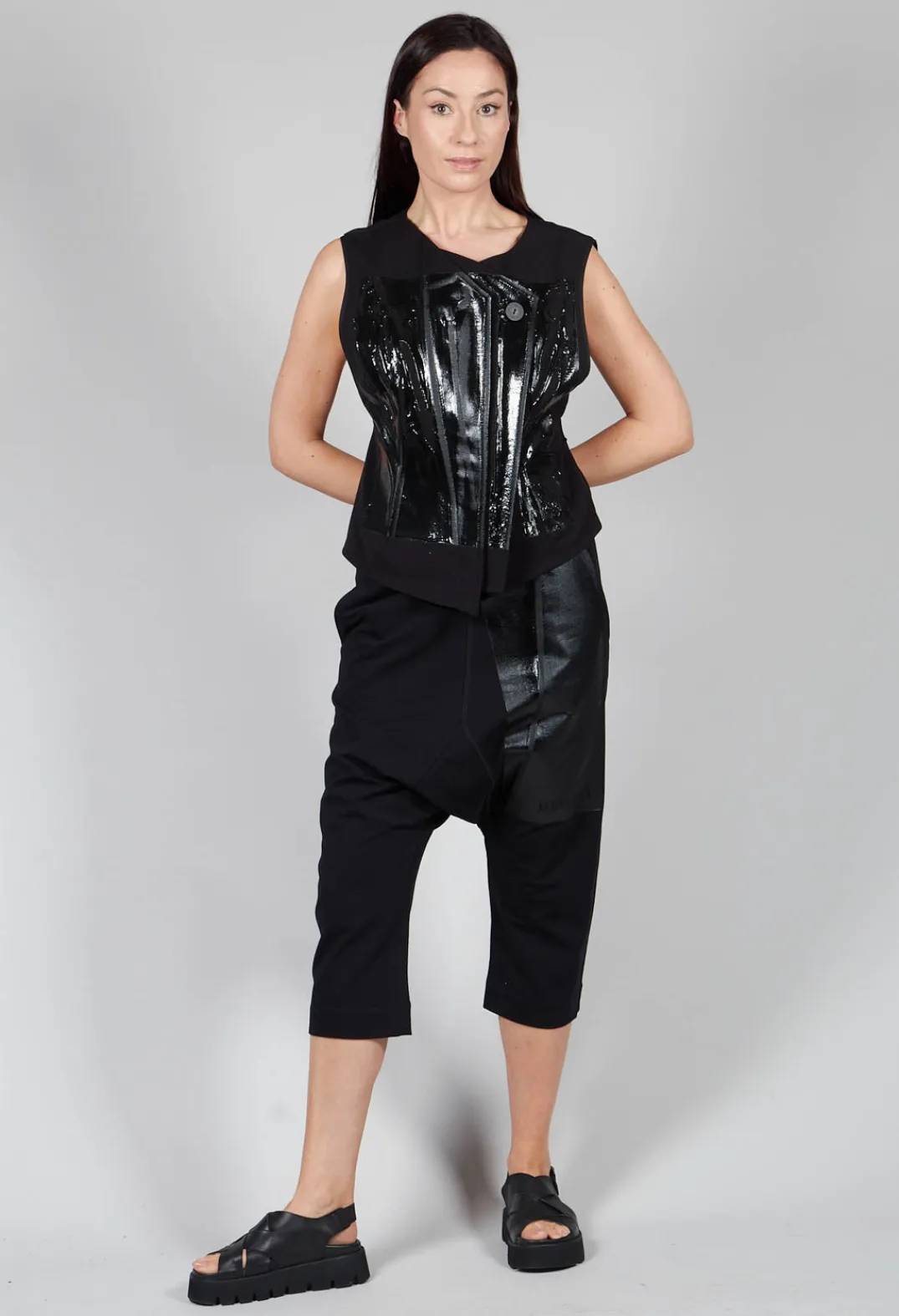 Xenia Design Tops^DIUR Vest in Black