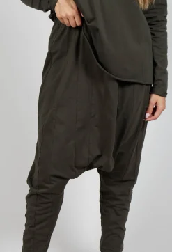 Rundholz Black Label Trousers^Drop Crotch Trousers with Exposed Seams in Jungle