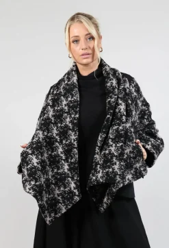 Moyuru Coats^Dual Fabric Jacket in Black