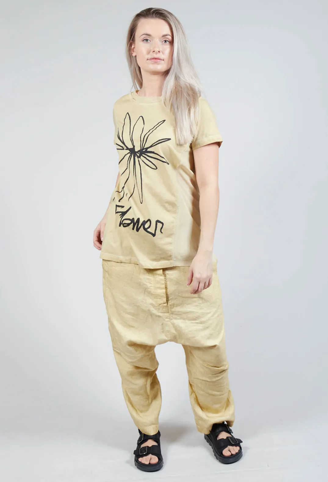 Rundholz Dip Tops^Flower Graphic T-Shirt in Wax Flock Cloud