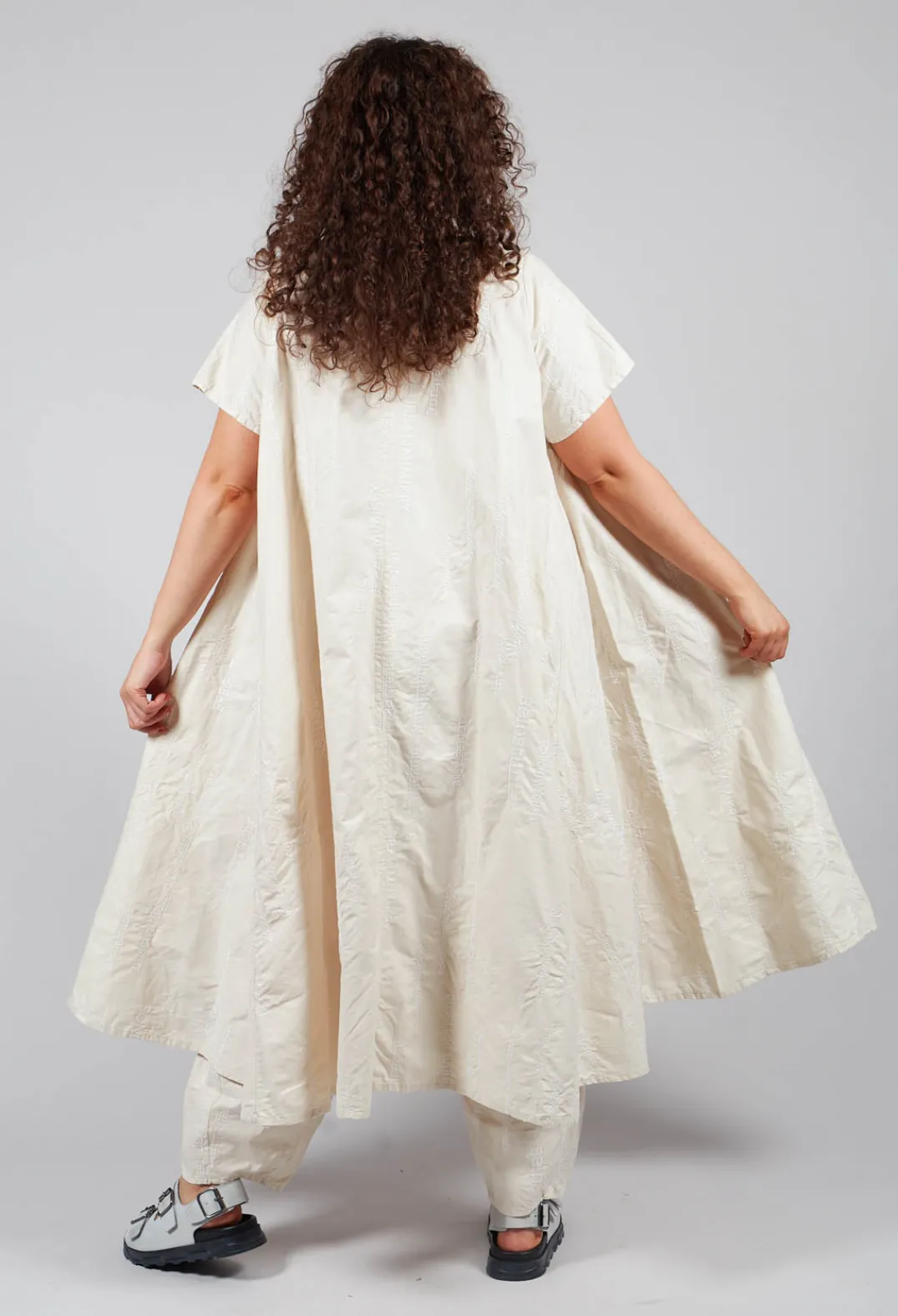 Privatsachen Dresses^Gaiaserie Dress in Stroh