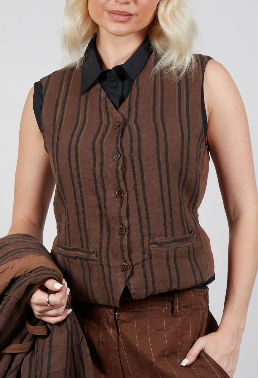 Hannoh Wessel Jackets^Gemma Gilet in Tobacco
