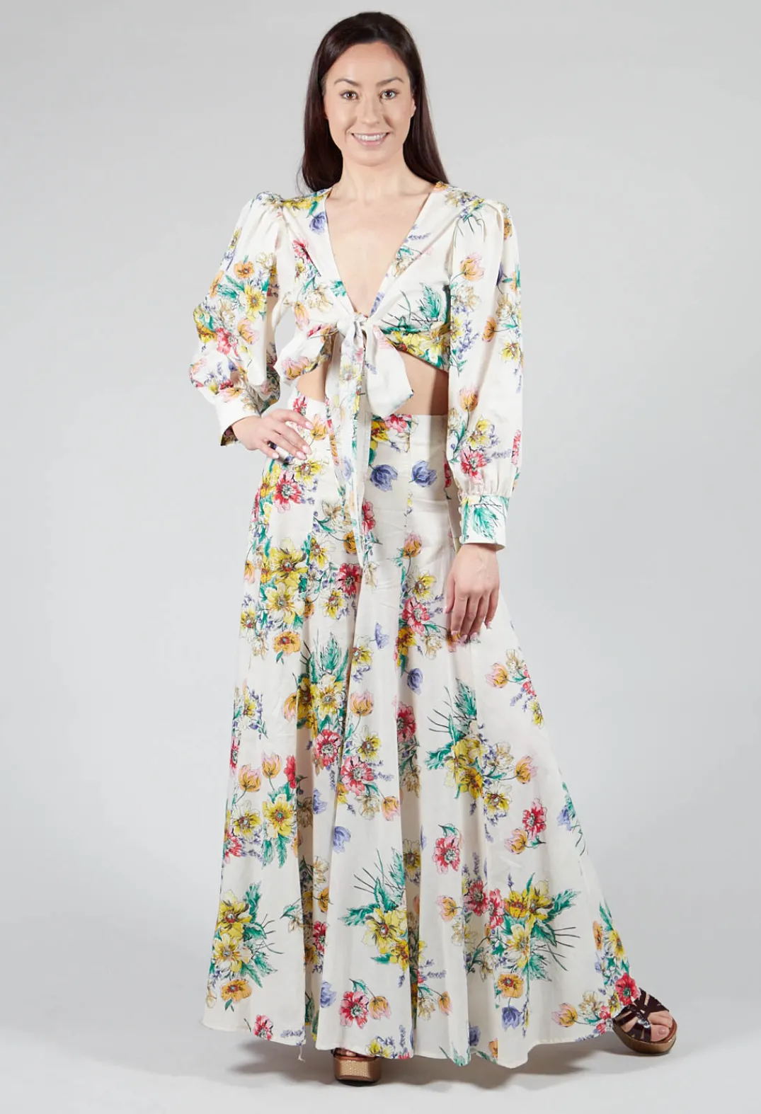 Lavi Tops^Gesso Cropped Blouse in Multicolour