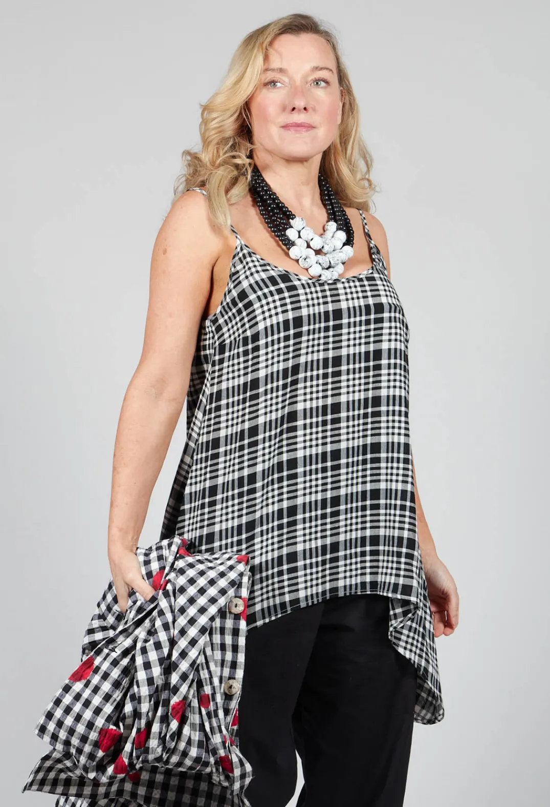 Operificio Neirami Tops^Gingham Tunic Vest in Nero