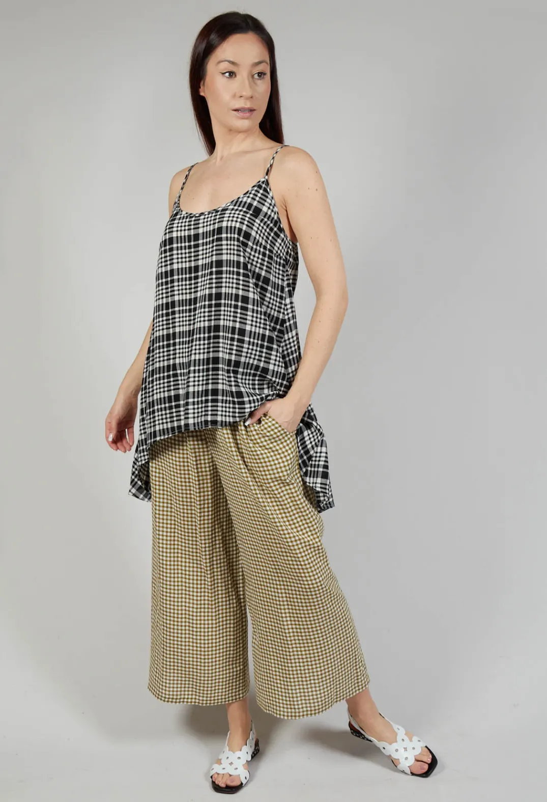 Operificio Neirami Tops^Gingham Tunic Vest in Nero