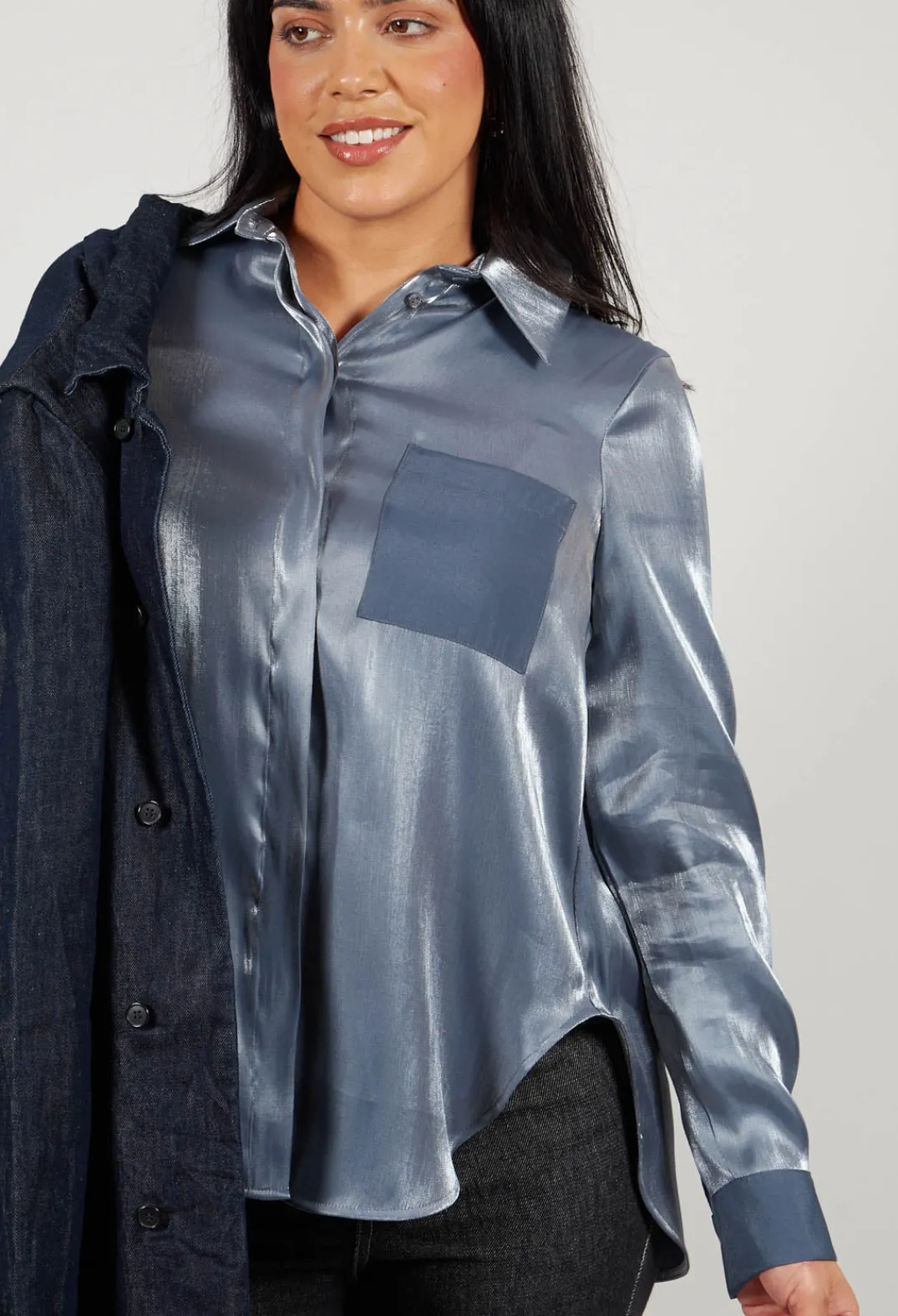 Sfizio Tops^Glossy Shirt in Blue