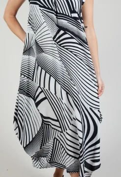 Xenia Design Dresses^GRKO1 Dress in White with Black
