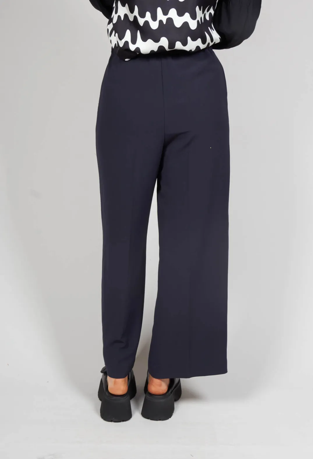 Beatrice B Co-ords & Suits^High Waisted Tailored Trousers in Navy