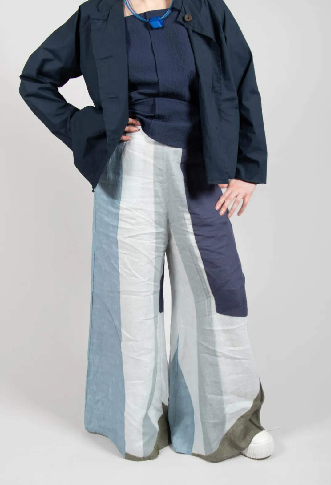 Elemente Clemente Trousers^High-Waisted Maki Trousers in Blue
