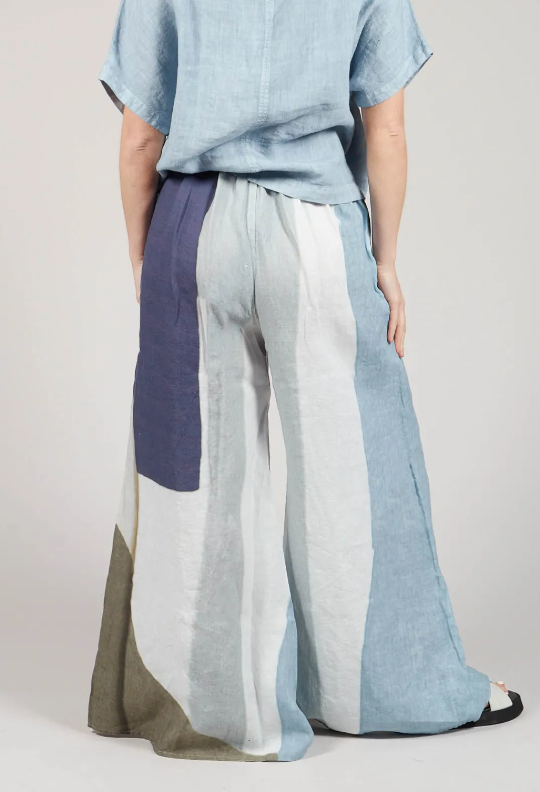 Elemente Clemente Trousers^High-Waisted Maki Trousers in Blue