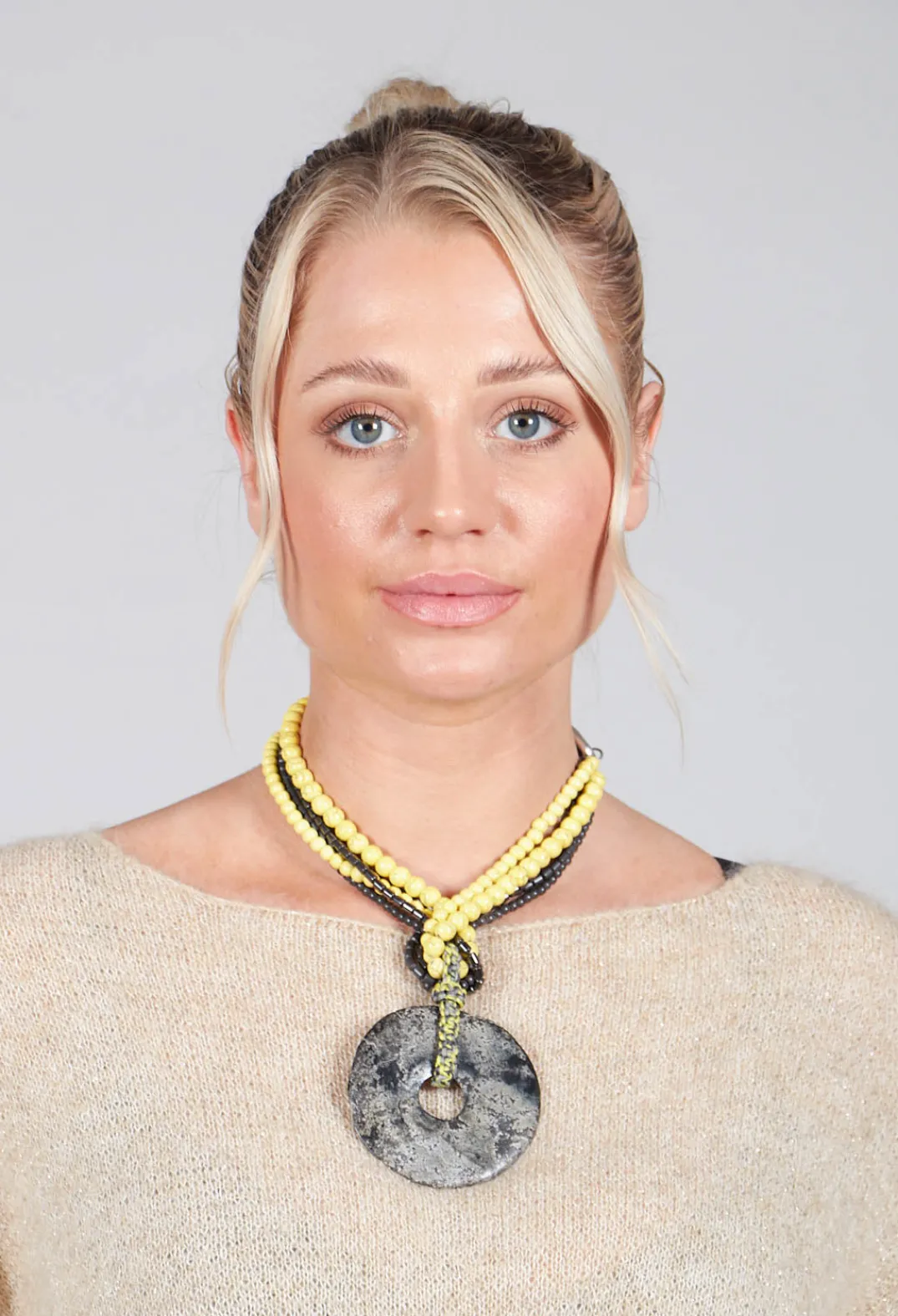 Beatrice Markatos Necklaces^Howlite Necklace in Yellow