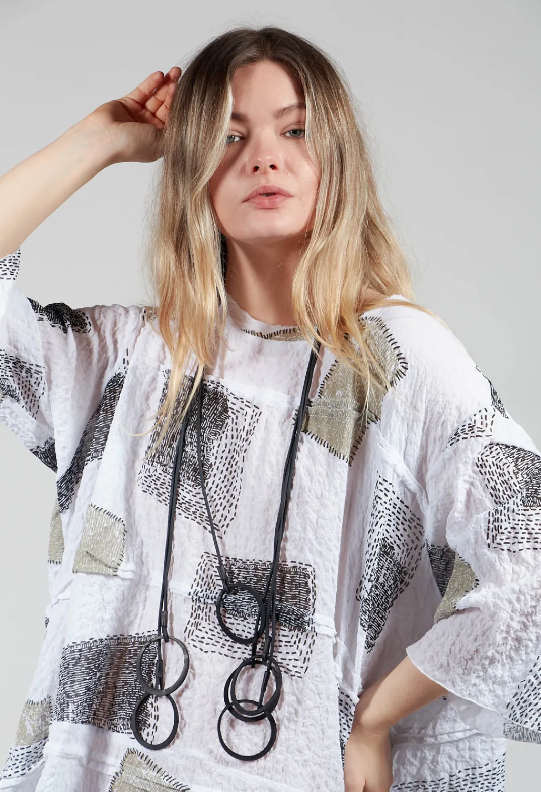 Papucei Necklaces^Jacob Necklace in Black