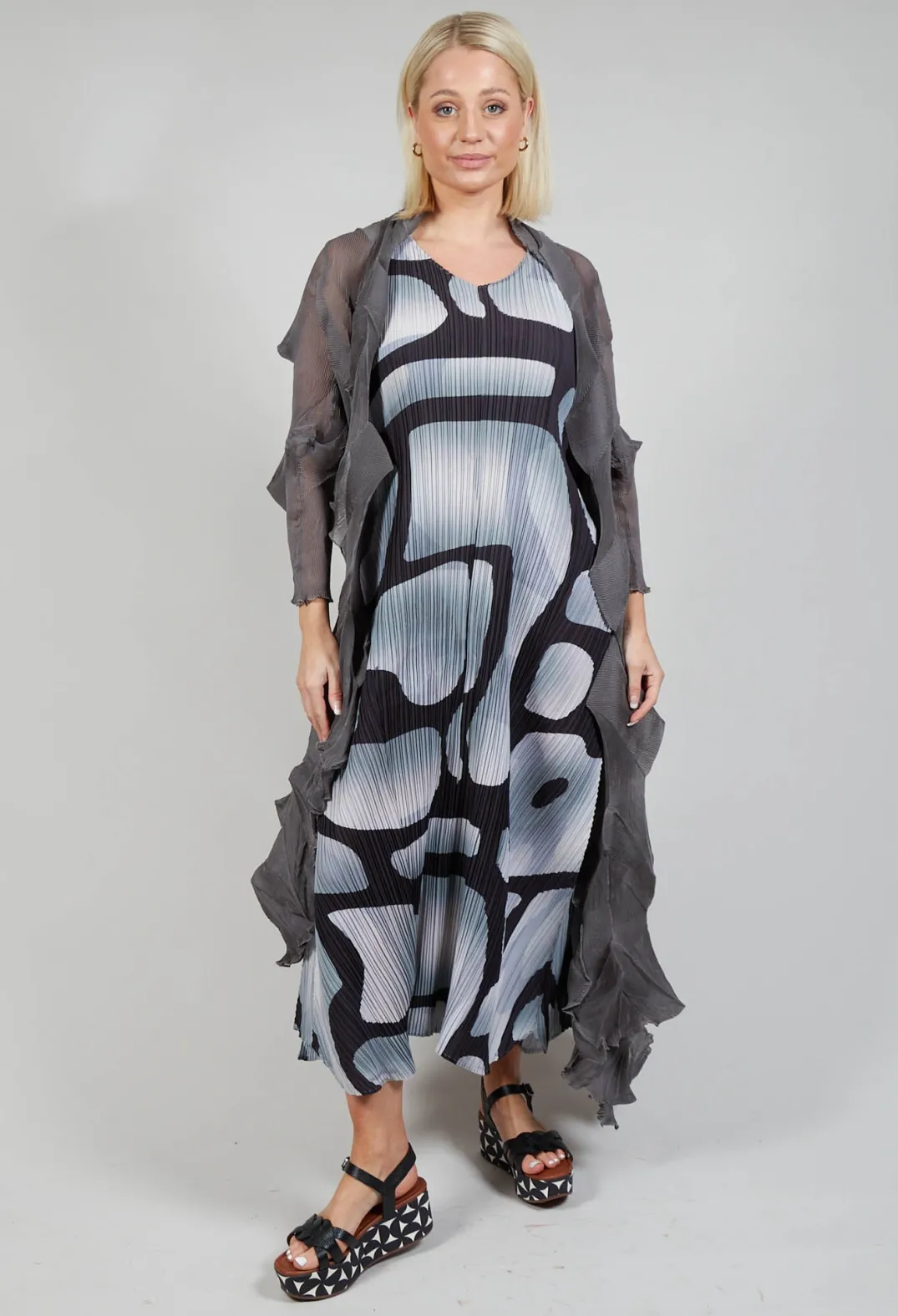 Alquema Coats^Jacqui Coat in Charcoal