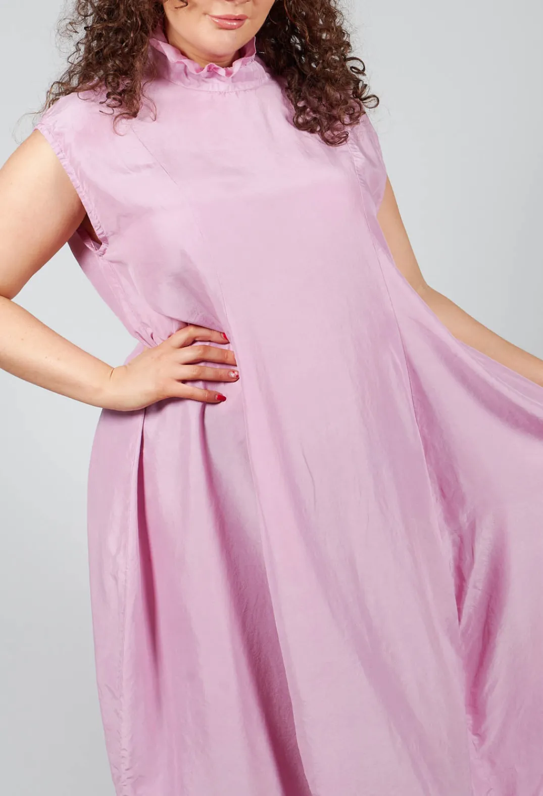 Privatsachen Dresses^Jahrest Dress in Perlmutt