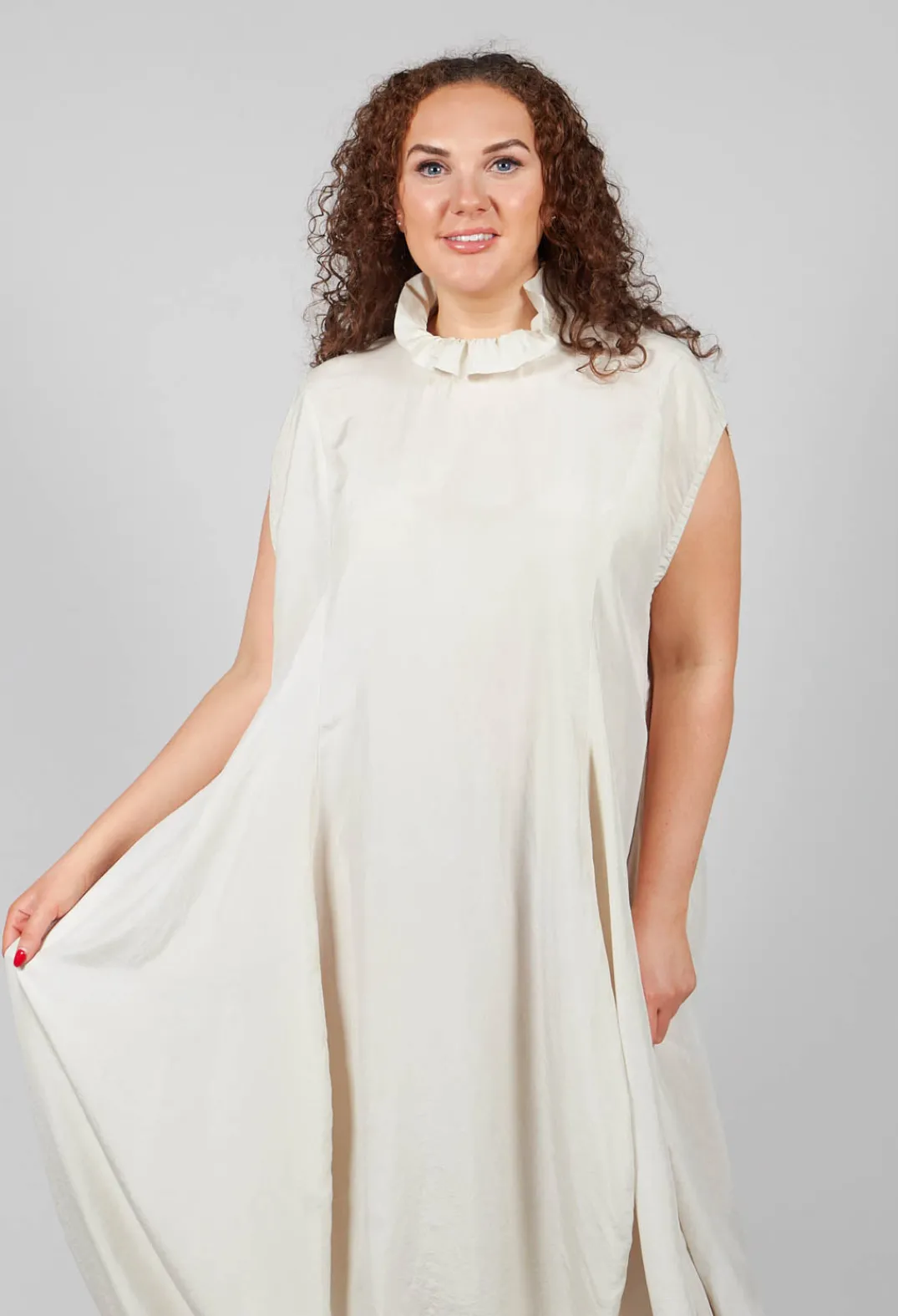 Privatsachen Dresses^Jahrest Dress in Stroh