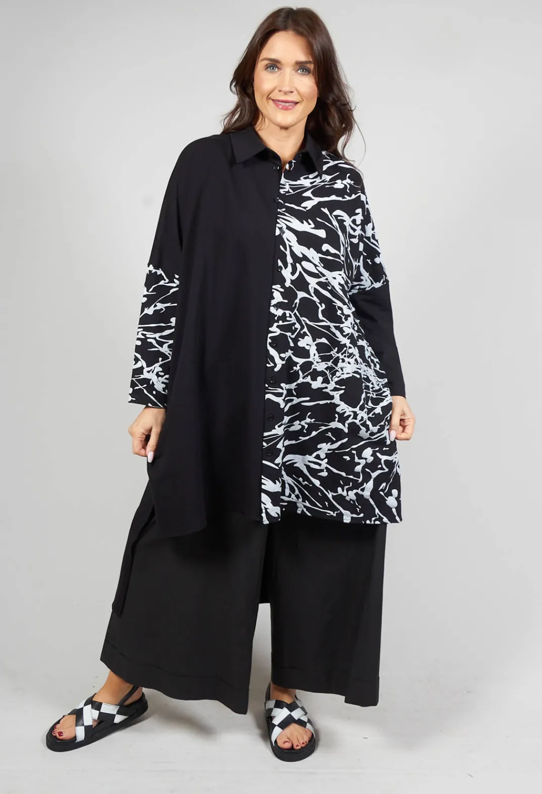 Bread and Butter Shirts & Blouses^Jersey Shirt Dress in Black and White