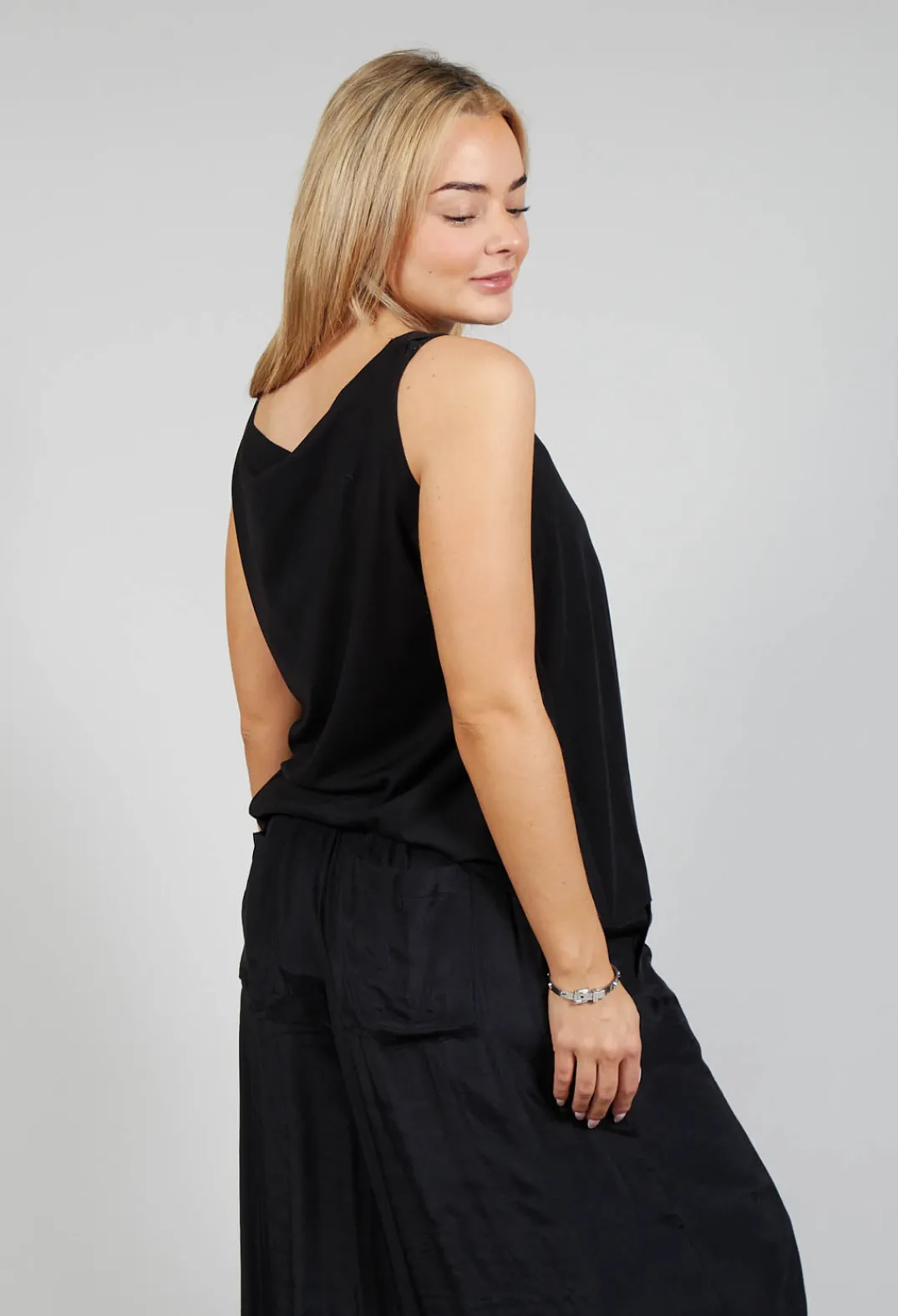 Bize Tops^Jersey Vest Top in Black