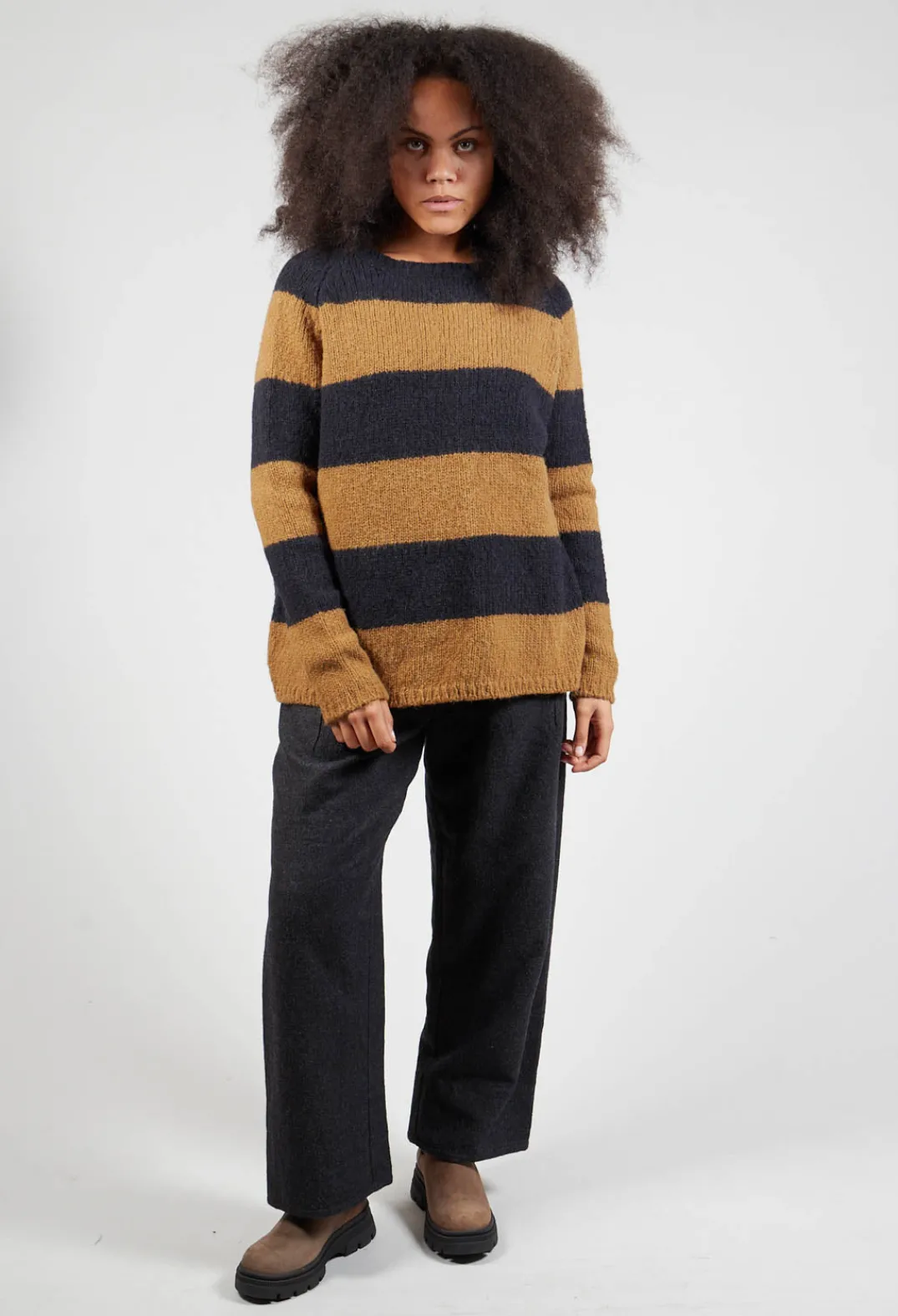 Apuntob Jumpers^Jumper in Tobacco Black