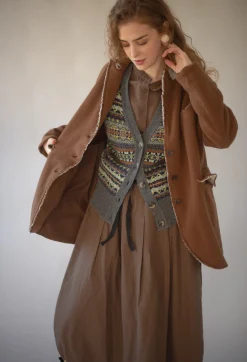 Eribe Tops^Kinross Waistcoat in Garnet