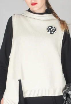 Moyuru Jumpers^Knit Sleeveless Jumper in Beige