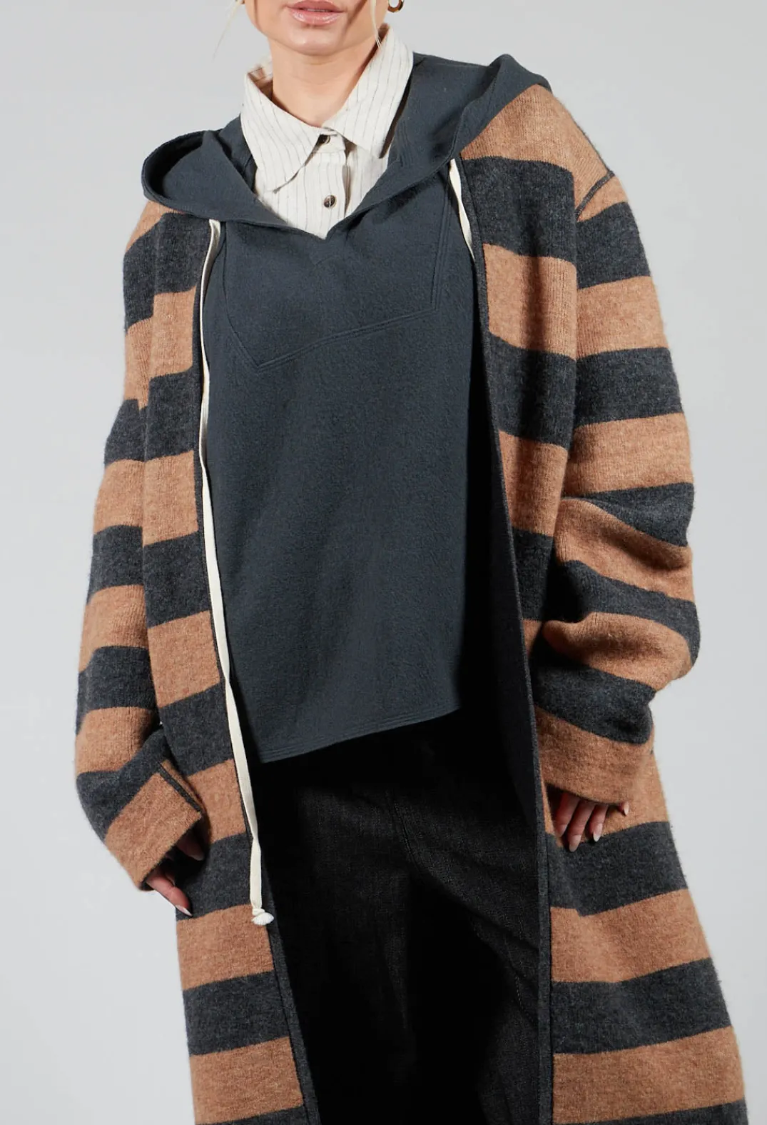 Maliparmi Coats^Knitted Coat in Grigio Naturale