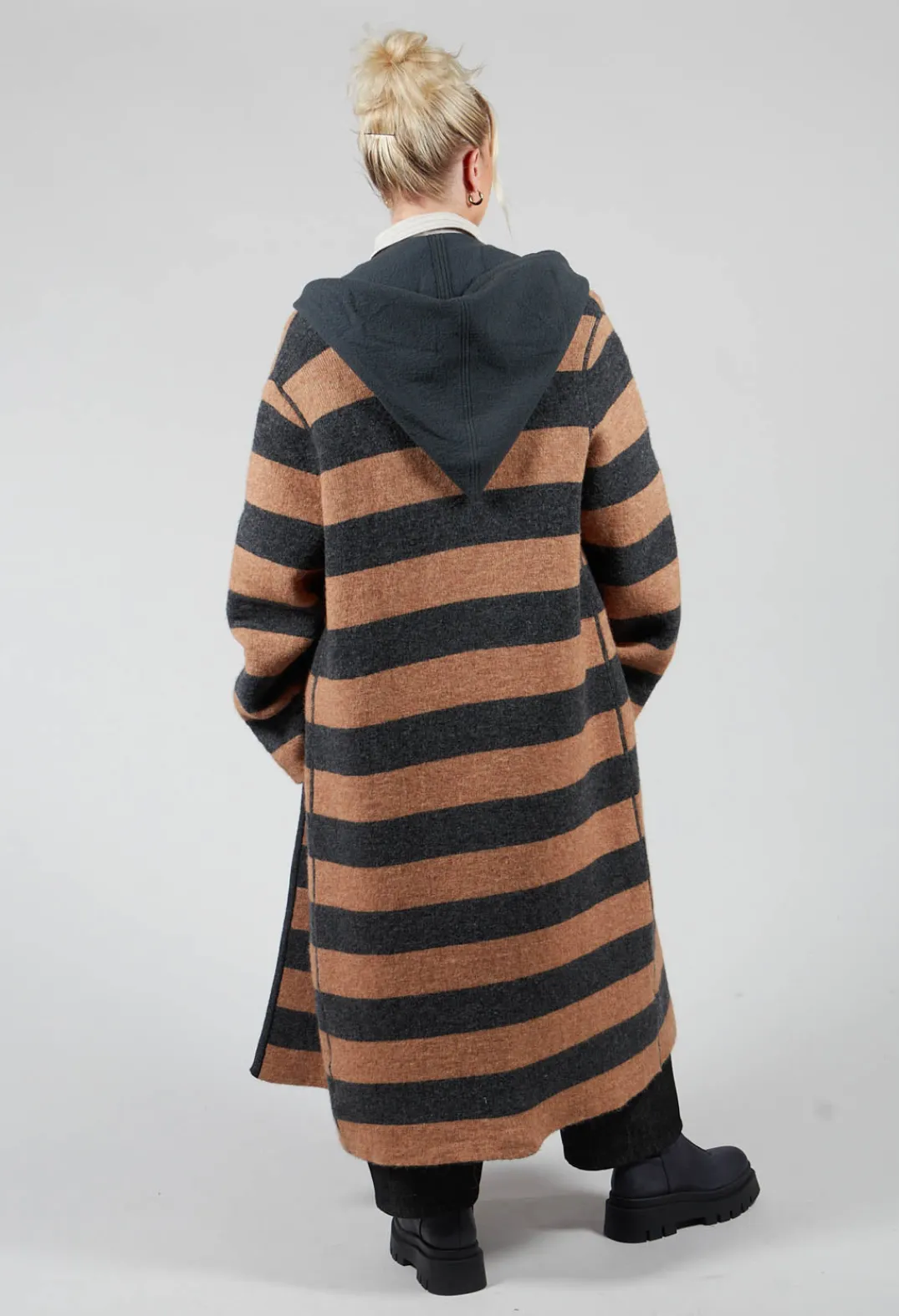 Maliparmi Coats^Knitted Coat in Grigio Naturale