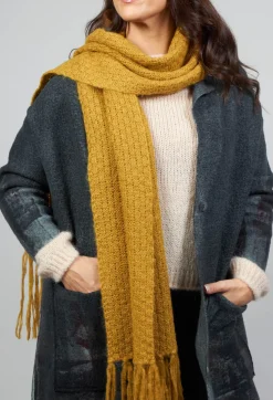 Niù Scarves^Knitted Scarf in Mustard