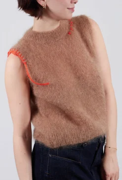 Be Your Essence Tops^Knitted Vest in Caramello