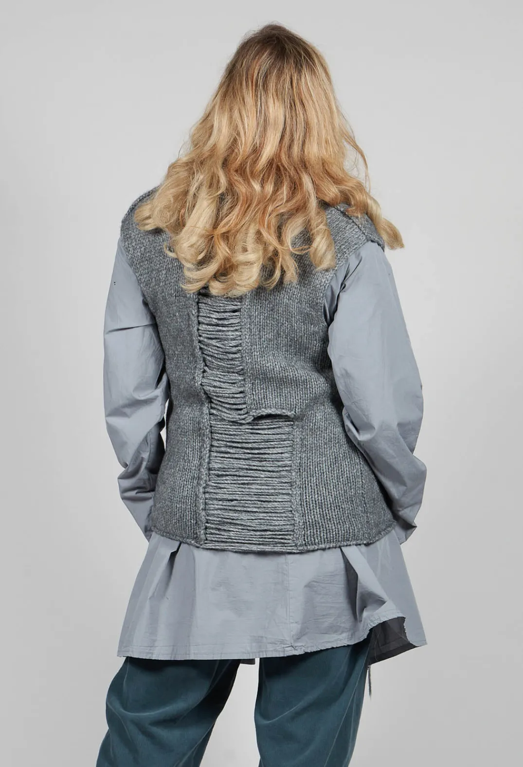 Isabel Benenato Tops^Knitted Vest with Ladder Feature in Grey