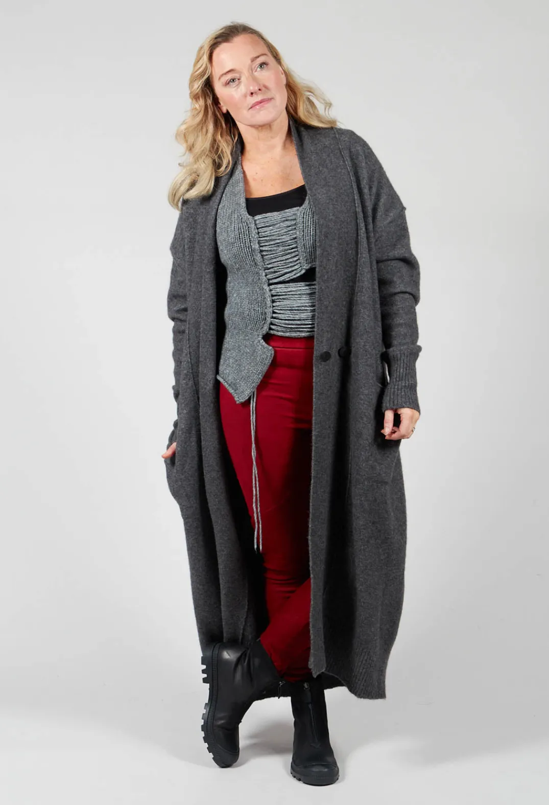 Isabel Benenato Tops^Knitted Vest with Ladder Feature in Grey