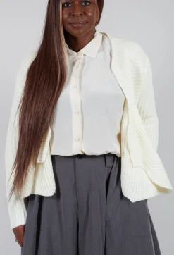 Moyuru Cardigans^Knitted Wave Cardigan in Cream