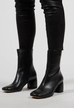 IXOS Boots^Kubric Block Heel Boot in Nero