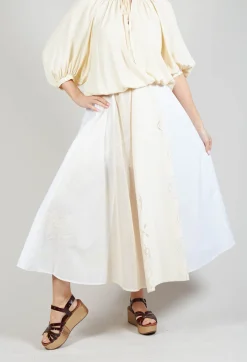 Sfizio Skirts^Lace Skirt in Vanilla Ice