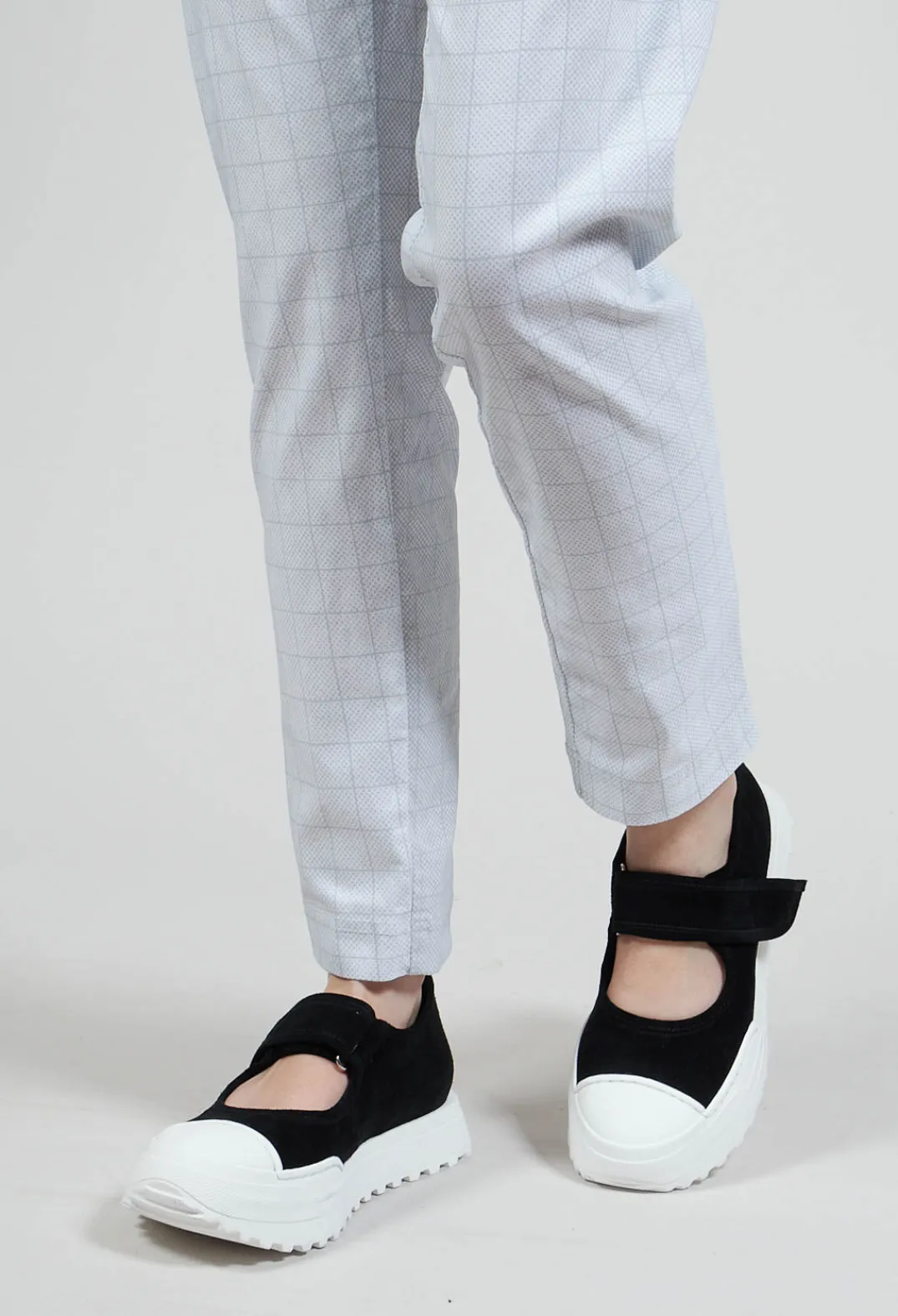 Rundholz Black Label Trainers^Leather Velcro Strap Pumps in Black