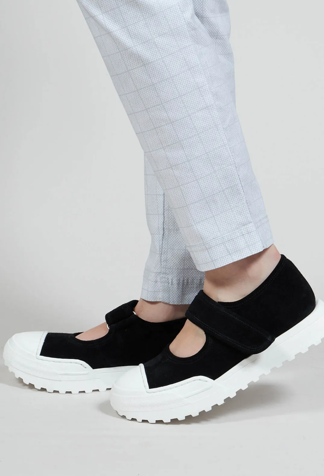 Rundholz Black Label Trainers^Leather Velcro Strap Pumps in Black