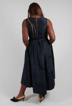 High Dresses^Legendary Dress in Black