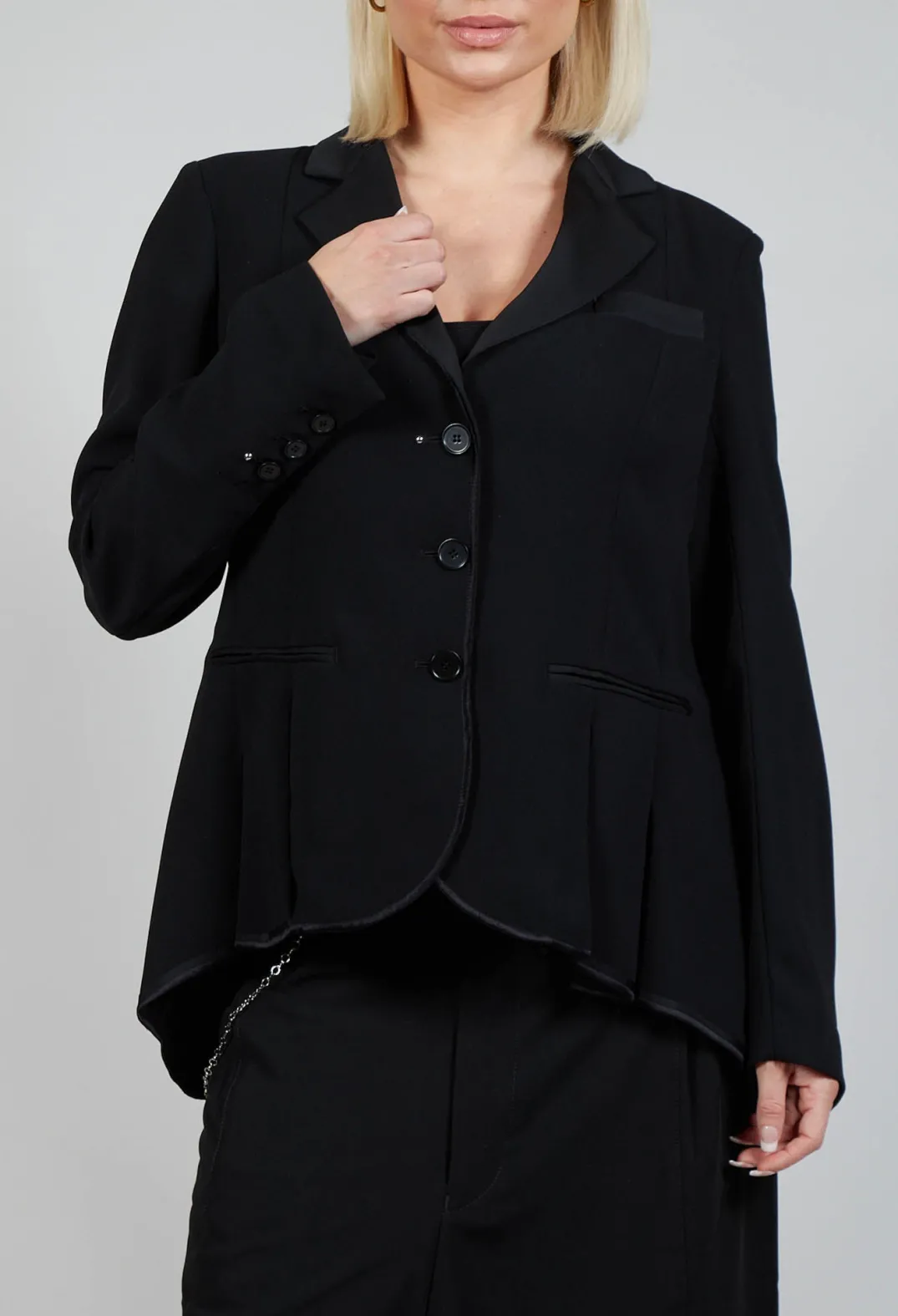 High Jackets^Liaison Jacket in Black