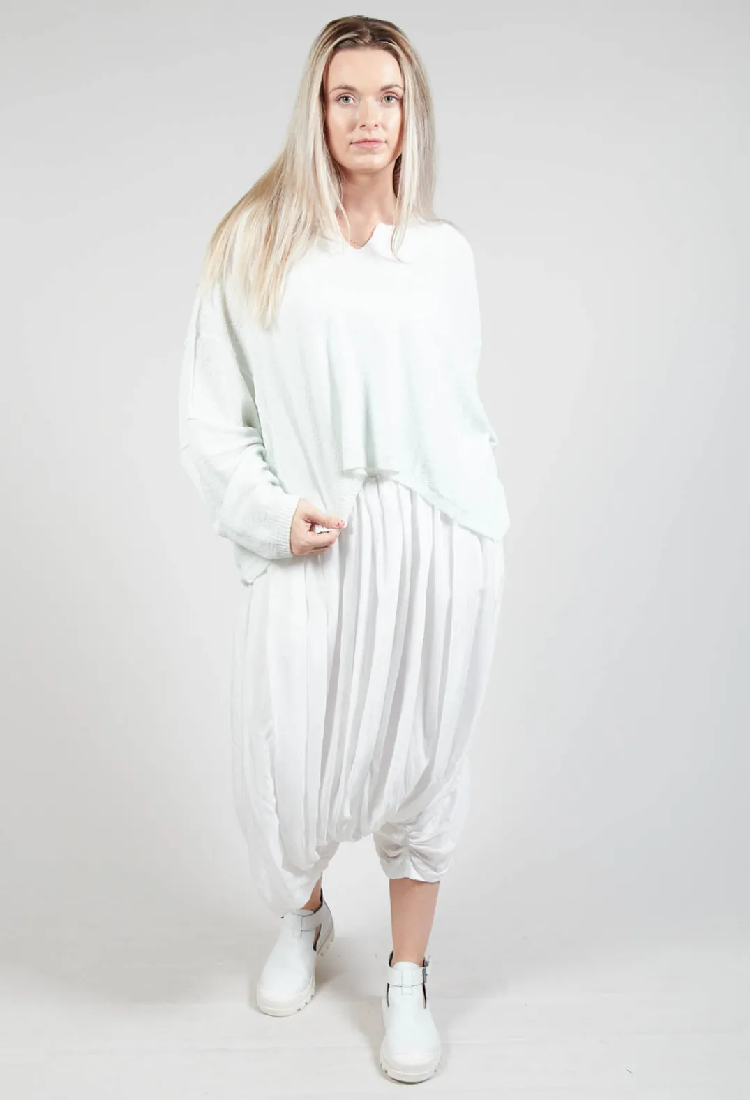 Rundholz Mainline Jumpers^Lightwear Jumper in Tulip 10% Cloud